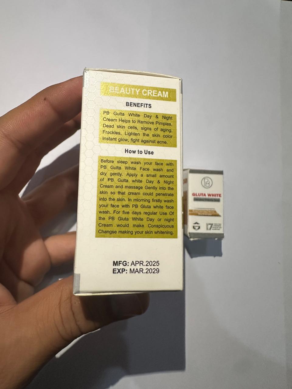 GLUTA WHITE WITH EMERGENCY WHITENING SERUM